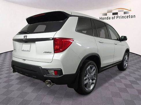Certified 2024 Honda Passport EX-L image 3