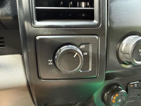 Used 2020 Ford F150 XL w/ XL Power Equipment Group RWD image 10