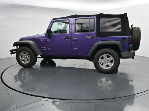 Used 2018 Jeep Wrangler Unlimited Sport S AWD/4WD image 5