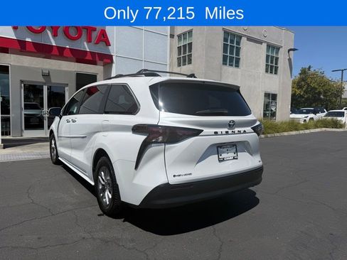 Used 2025 Toyota Sienna XLE w/ XLE Plus Package AWD/4WD image 6