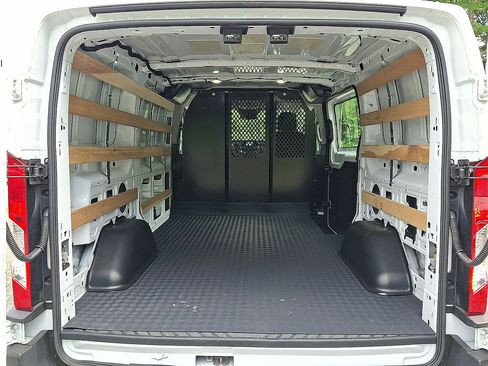 Used 2025 Ford Transit 250 Low Roof w/ Exterior Upgrade Package RWD image 19