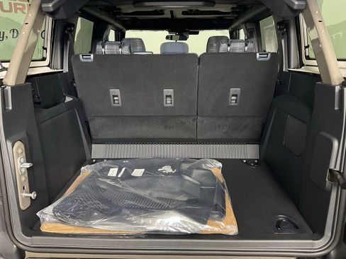 New 2026 Ford Bronco Heritage Edition AWD/4WD image 11