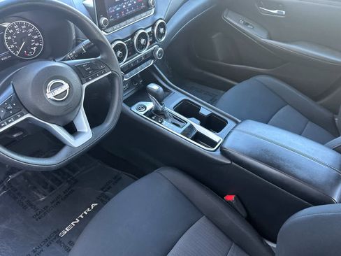 Used 2024 Nissan Sentra SV FWD image 11