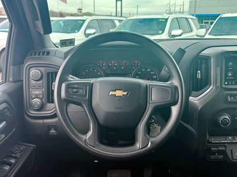 Used 2022 Chevrolet Silverado 2500 Custom w/ Custom Convenience Package image 24