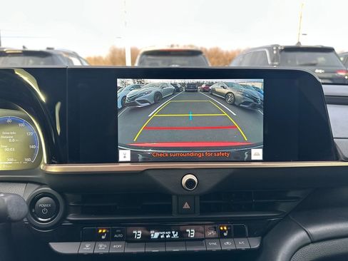 Used 2024 Toyota Crown XLE image 25