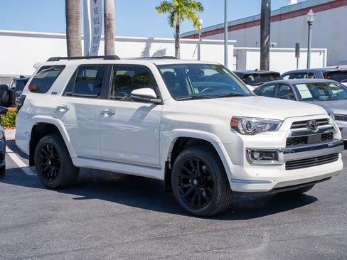 Used 2022 Toyota 4Runner Limited image 3