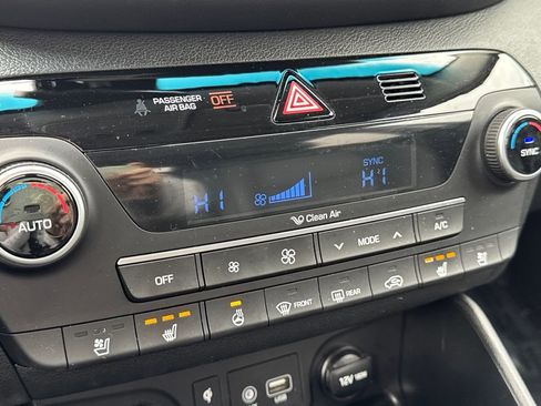 Used 2010 Honda Insight EX image 39