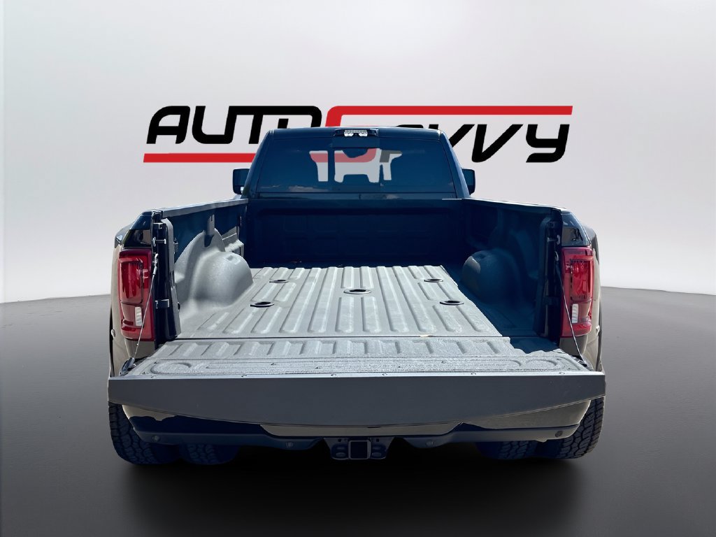 Used 2025 RAM 3500 Limited AWD/4WD image 27