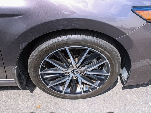Used 2022 Toyota Camry SE w/ Convenience Package FWD image 12