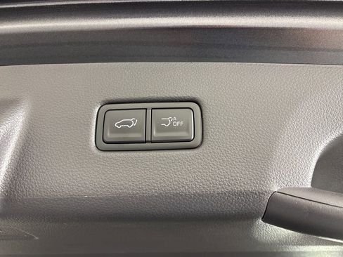 New 2026 Kia Carnival EX FWD image 23
