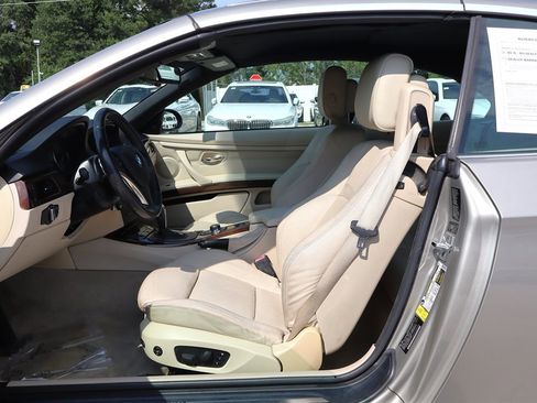 Used 2009 BMW 335i Convertible RWD image 20