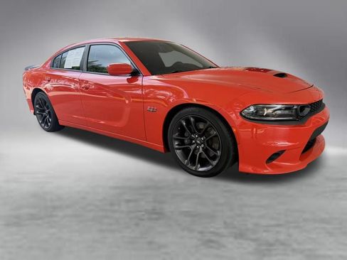 Used 2020 Dodge Charger Scat Pack RWD image 2