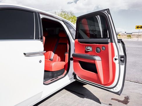 Used 2022 Rolls-Royce Ghost w/ Ghost Package AWD/4WD image 31