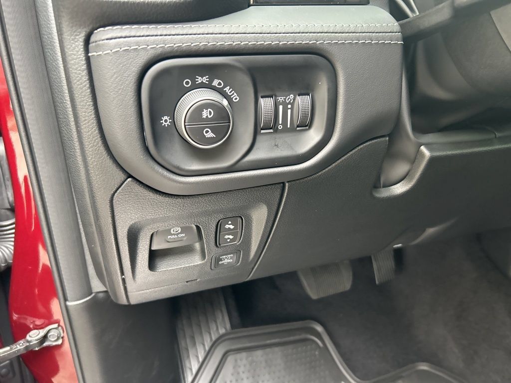 New 2025 RAM 1500 Limited w/ Body Color Bumper Group AWD/4WD image 49