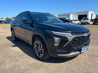 Used 2025 Chevrolet Trax LT FWD video 1