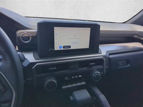 Used 2025 Toyota 4Runner SR5 AWD/4WD image 10