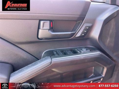 Used 2025 Toyota 4Runner TRD Off-Road Premium image 19