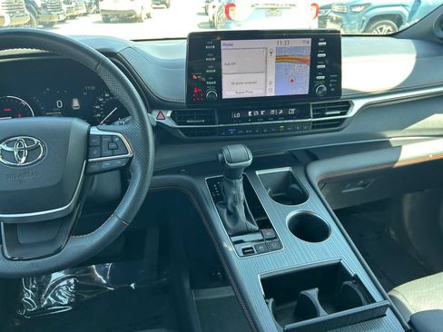 Used 2024 Toyota Sienna XSE w/ XSE Premium Package AWD/4WD image 19