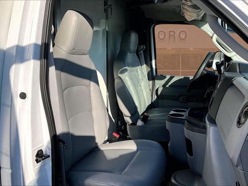 New 2026 Ford E-450 and Econoline 450 Super Duty w/ Power Equipment Group RWD image 8