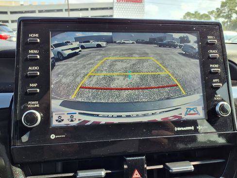 Used 2023 Toyota Camry XSE FWD image 5
