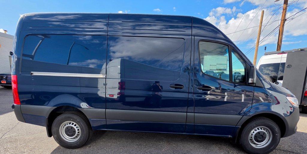 Used 2026 Mercedes-Benz Sprinter 2500 image 5