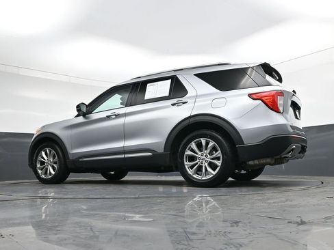 Used 2021 Ford Explorer Limited w/ Equipment Group 301A image 39