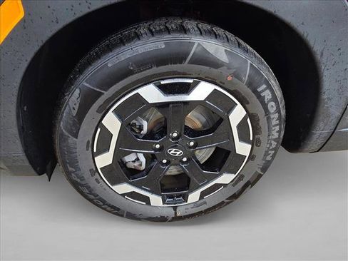 Used 2025 Hyundai Santa Fe SEL AWD/4WD image 11
