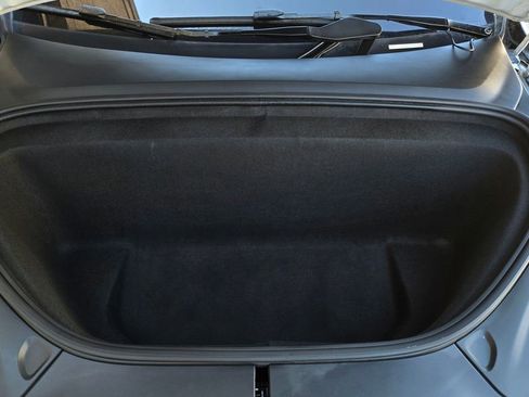 Used 2021 Tesla Model X Long Range image 34