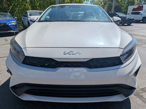 Used 2023 Kia Forte LXS w/ LXS Technology Package FWD image 6