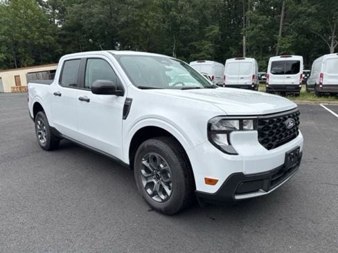 Used 2025 Ford Maverick XLT FWD image 7