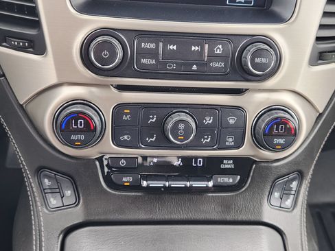 Used 2020 GMC Yukon Denali w/ Denali Ultimate Package AWD/4WD image 19