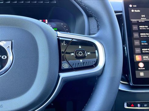 New 2026 Volvo XC90 T8 Plus w/ Protection Package Premier image 18