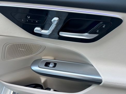 Certified 2025 Mercedes-Benz C 300 Sedan image 19