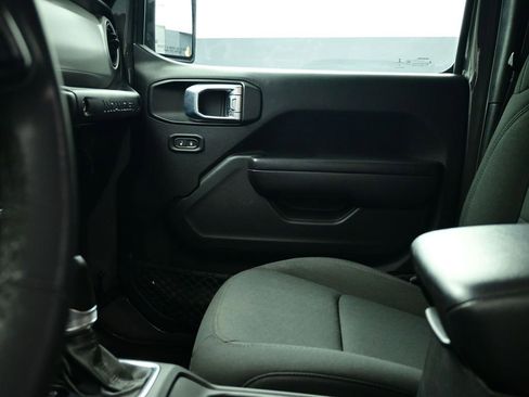 Used 2023 Jeep Wrangler Sport S image 53