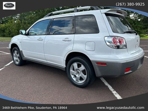 Used 2003 Mitsubishi Outlander XLS image 4