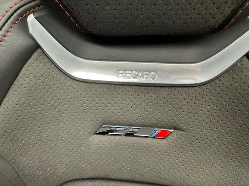 Used 2022 Chevrolet Camaro ZL1 RWD image 18