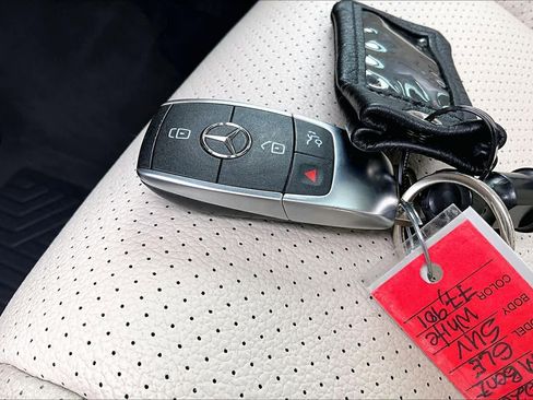 Used 2020 Mercedes-Benz GLE 350 image 15