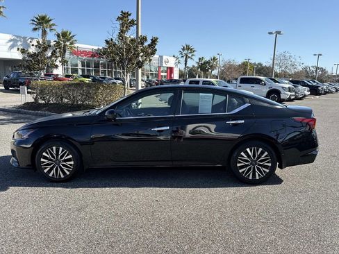 Certified 2024 Nissan Altima 2.5 SV image 7