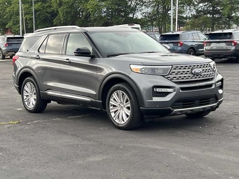 Certified 2024 Ford Explorer Limited w/ Equipment Group 301A AWD/4WD image 7