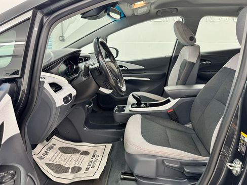 Used 2020 Chevrolet Bolt LT FWD image 9