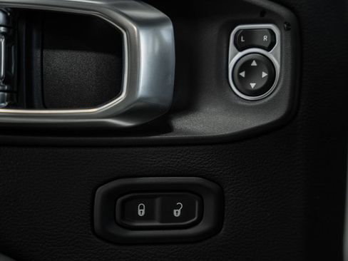 New 2026 Jeep Gladiator Mojave image 36