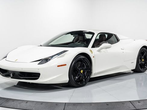 Used 2014 Ferrari 458 Spider RWD image 38