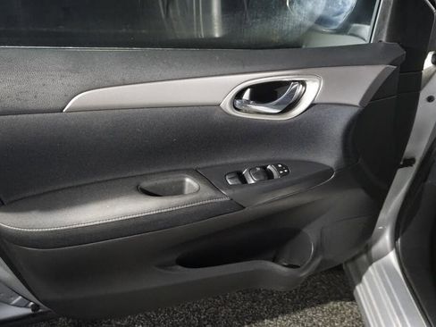 Used 2014 Nissan Sentra SV FWD image 11