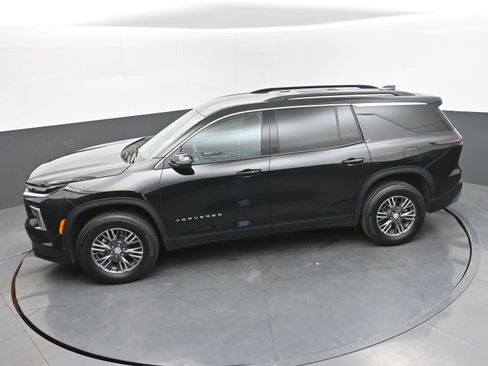 Certified 2026 Chevrolet Traverse LT FWD image 45