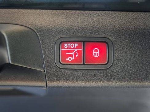 Used 2023 Mercedes-Benz GLS 450 GLS 450 image 12