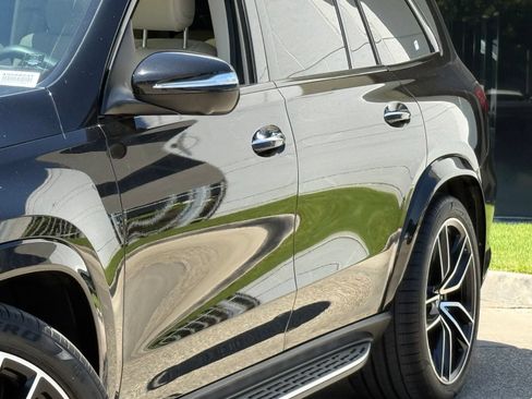 Used 2023 Mercedes-Benz GLS 450 4MATIC image 4