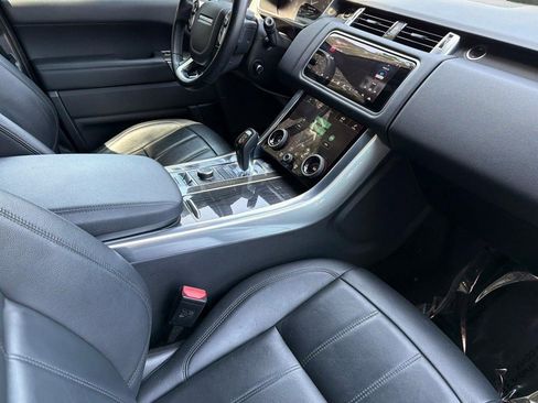 Used 2019 Land Rover Range Rover Sport SE AWD/4WD image 34