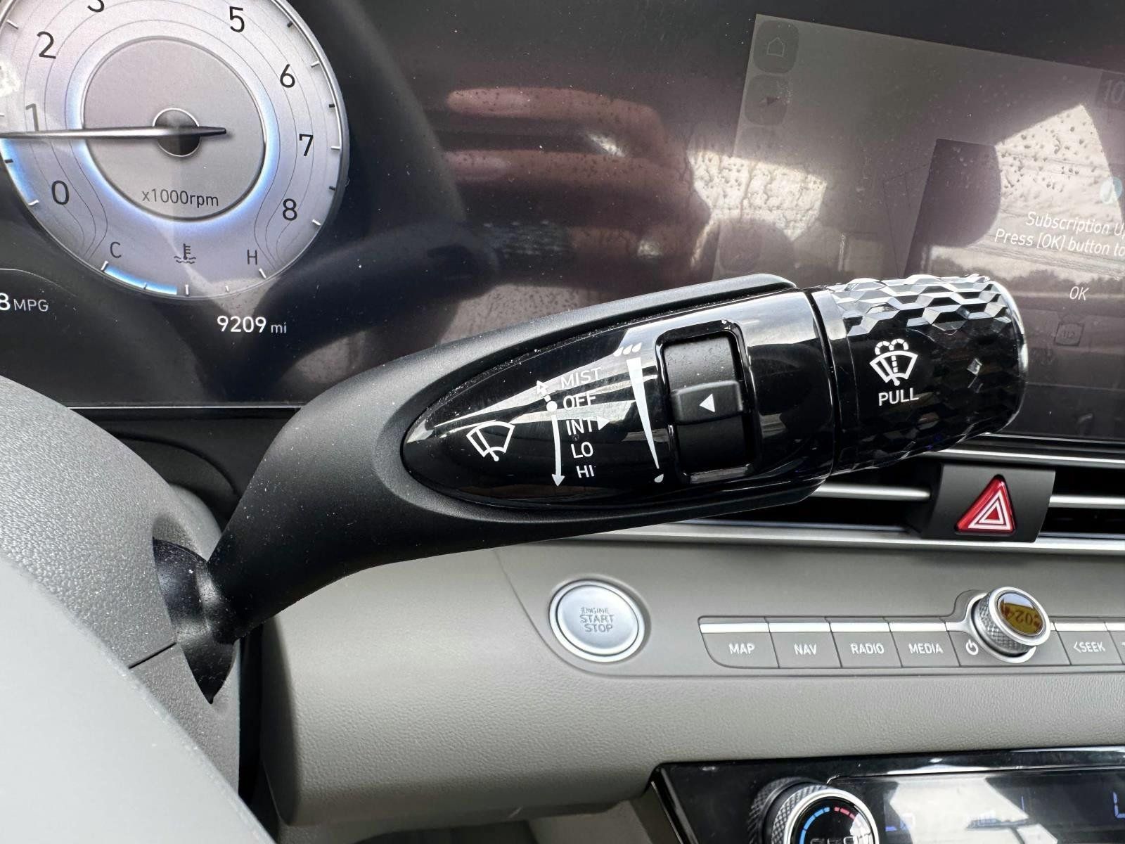 Used 2024 Hyundai Elantra SEL FWD image 19