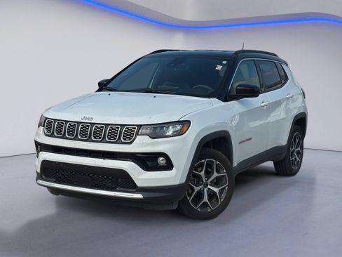 Used 2025 Jeep Compass Limited AWD/4WD image 2