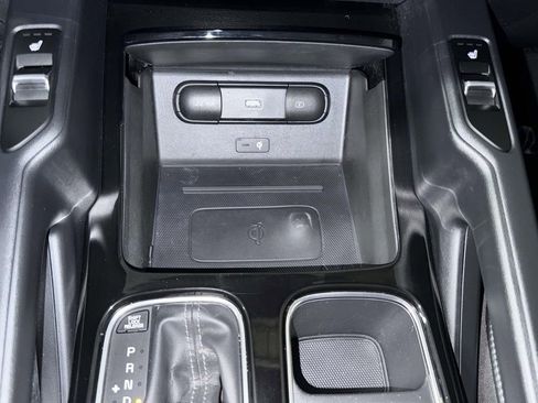 Used 2022 Kia Telluride S image 24